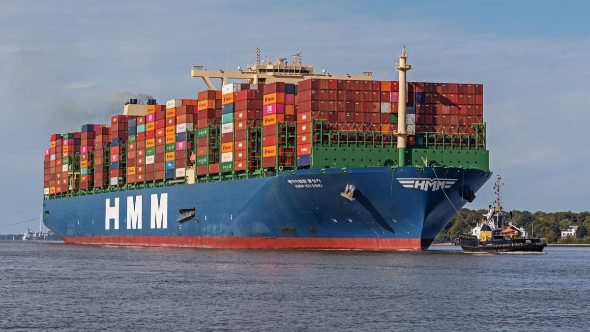 Korean port and shipping infrastructure